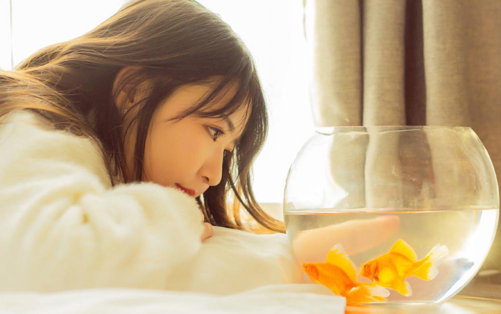 收留女鬼_灵异故事