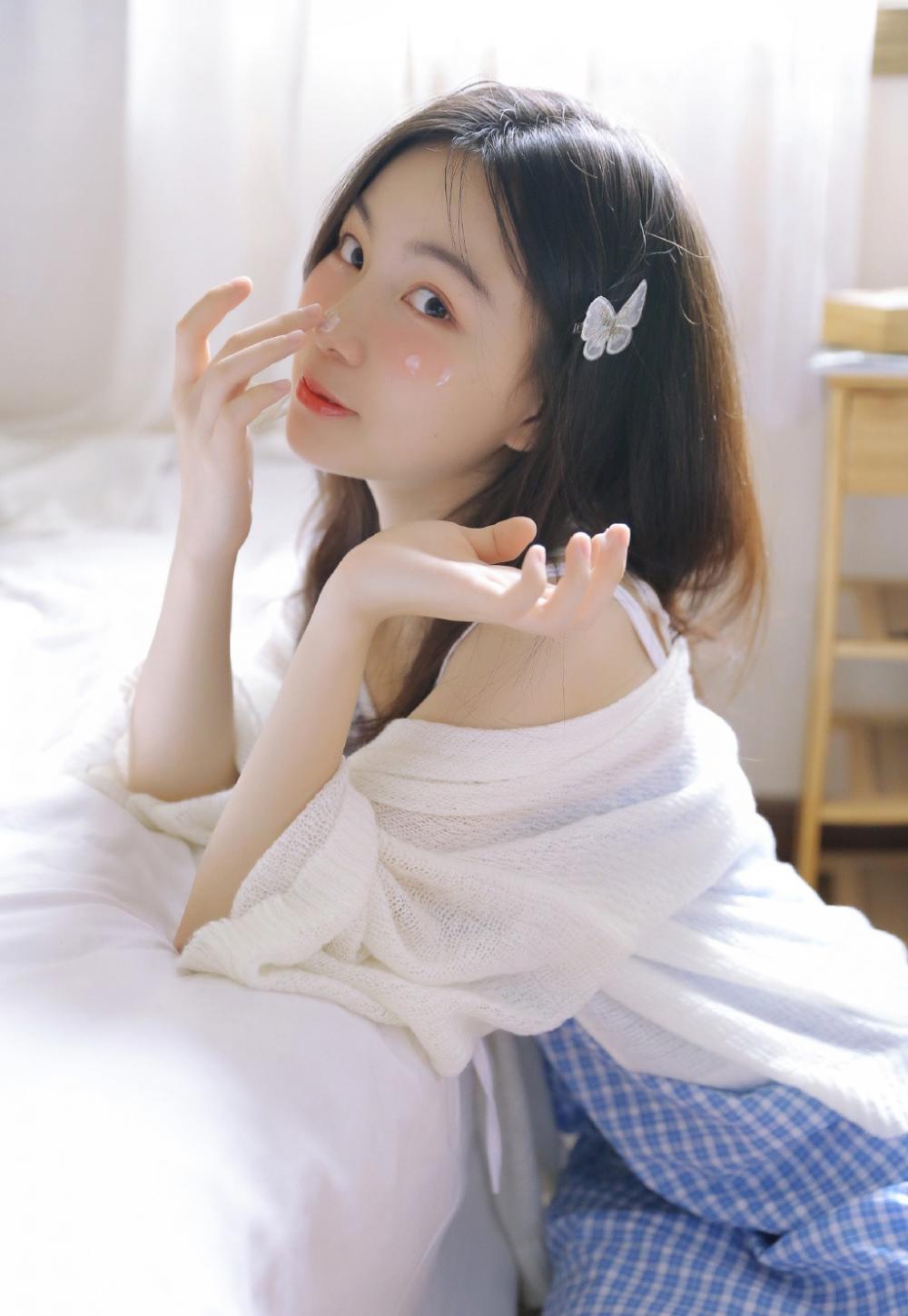 陷入纯情不能自拔 最终却阴阳两隔哭晕在医院