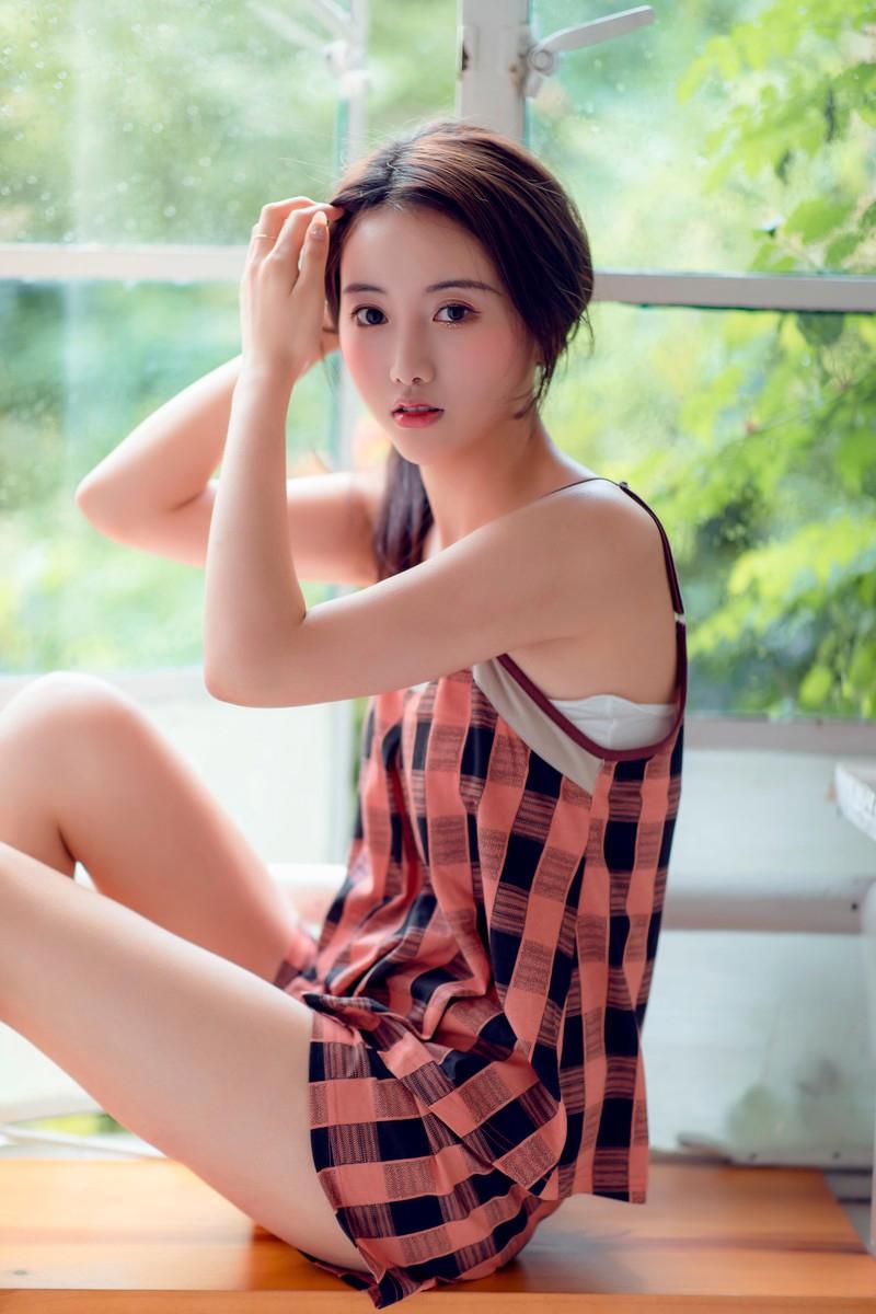 和KTV小姐车震 被男友朋友轮到爽讲述 快点啊深一点用力