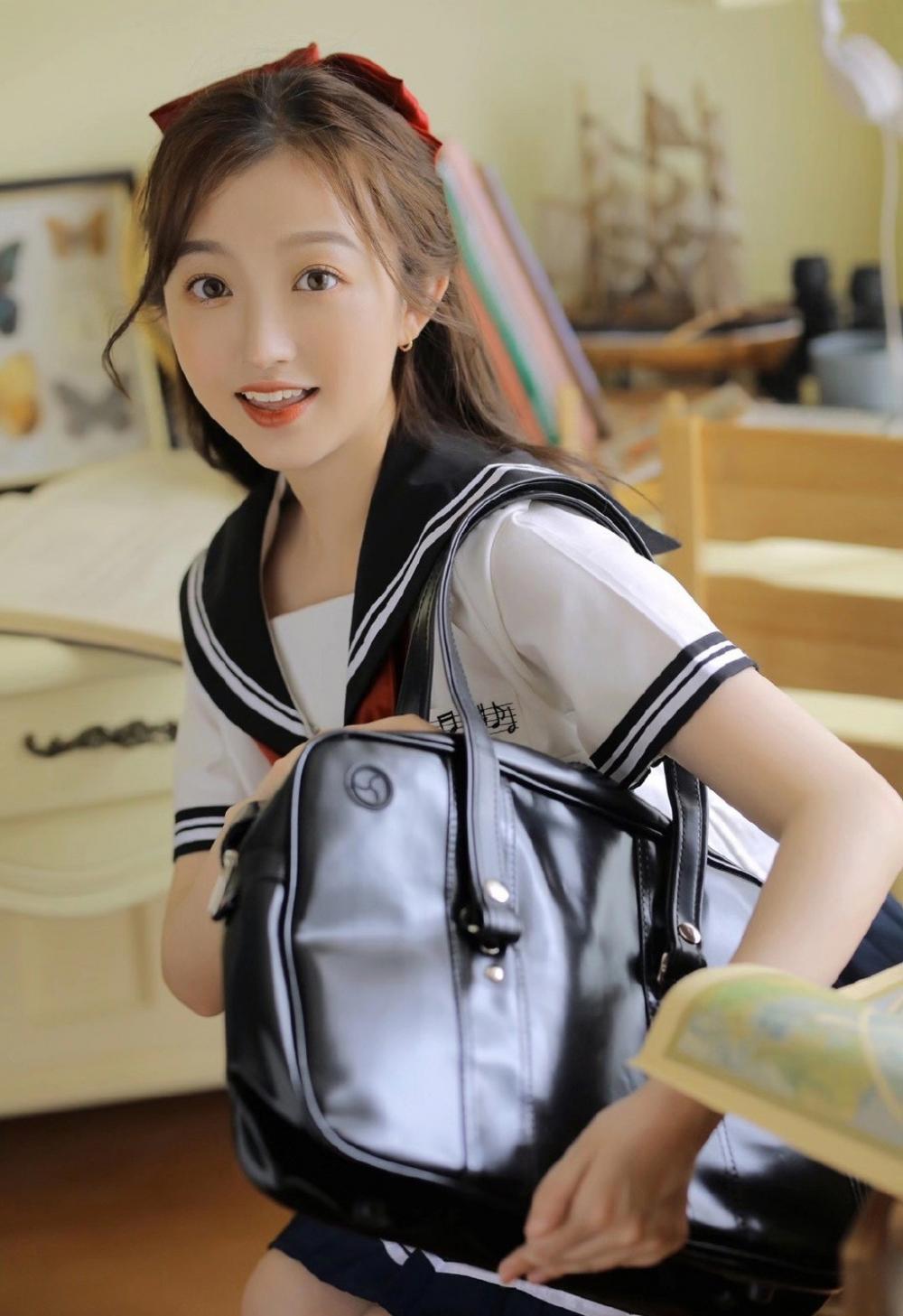 迟到的光年