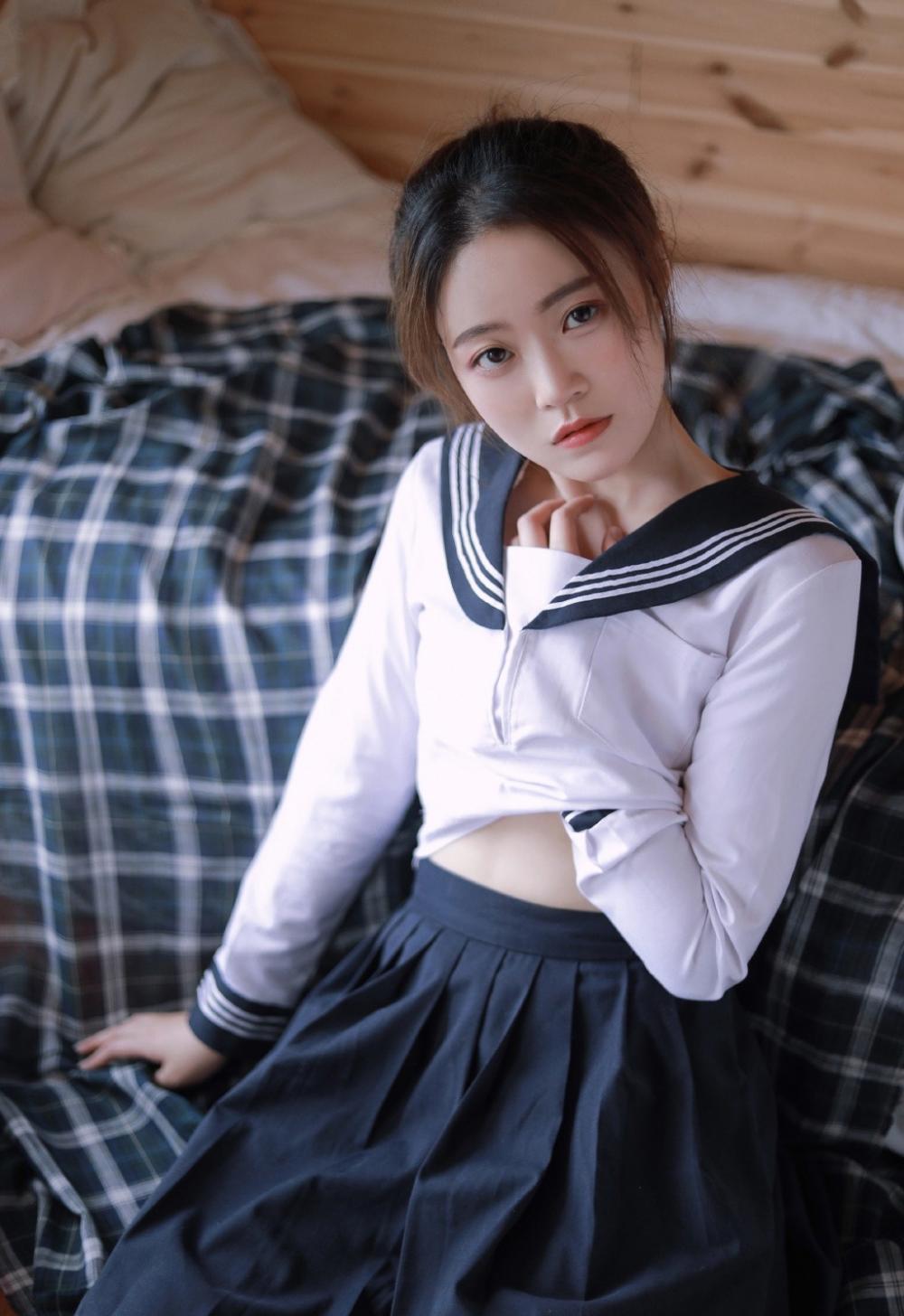 父皇的巨物父女荷包网 征服校花刘曼曼 我的21岁护士姐姐