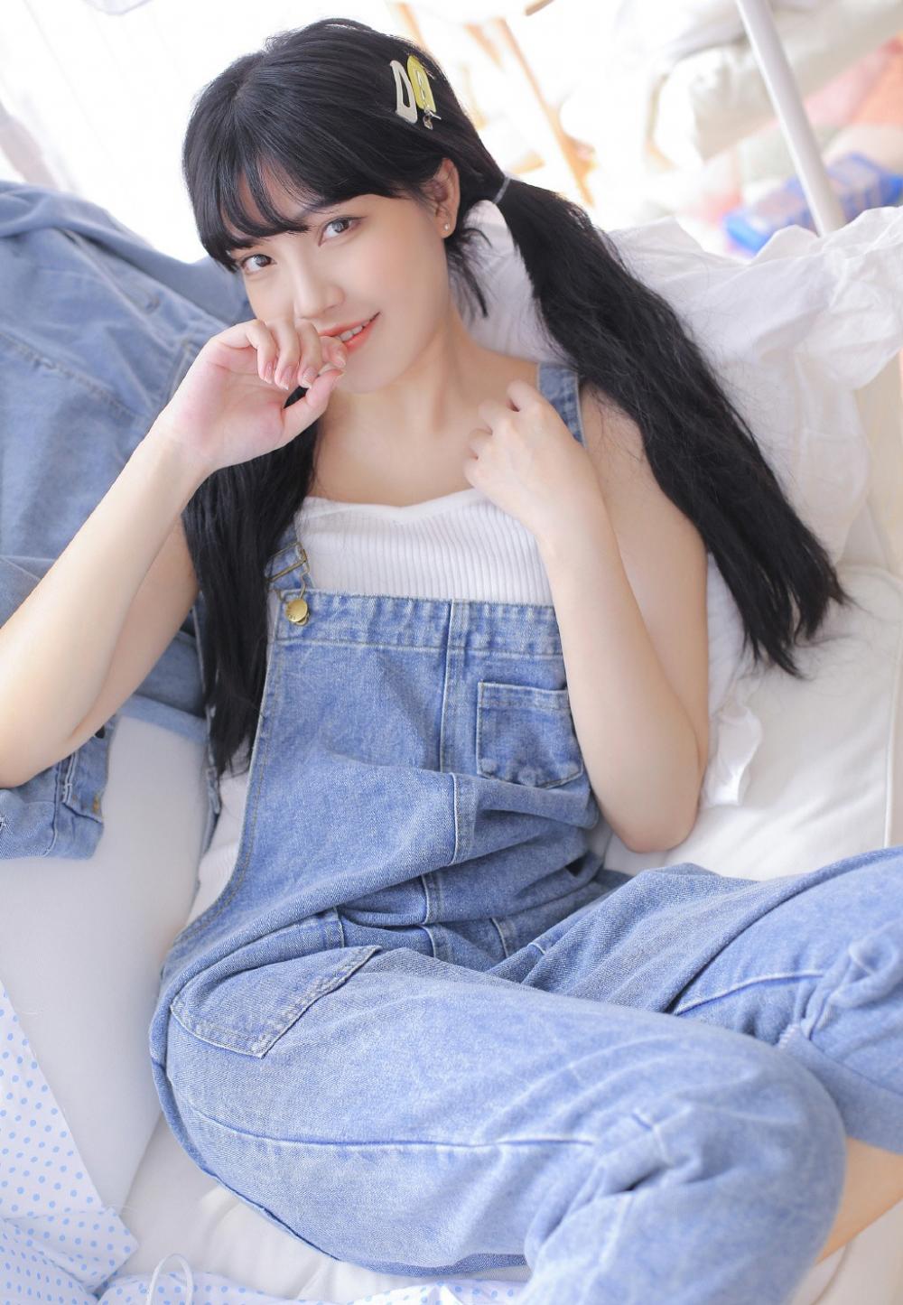 口述情感：和女同事出差我把她按床上粗鲁插入