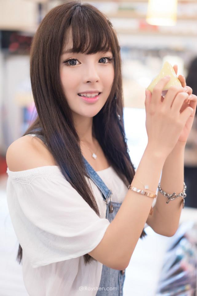 无性婚姻,要求性爱时他砸了我个按摩棒