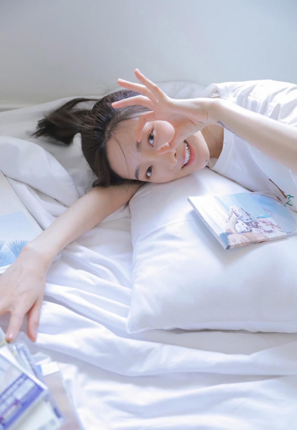 老公跟别人暧昧聊天，我该怎么办？