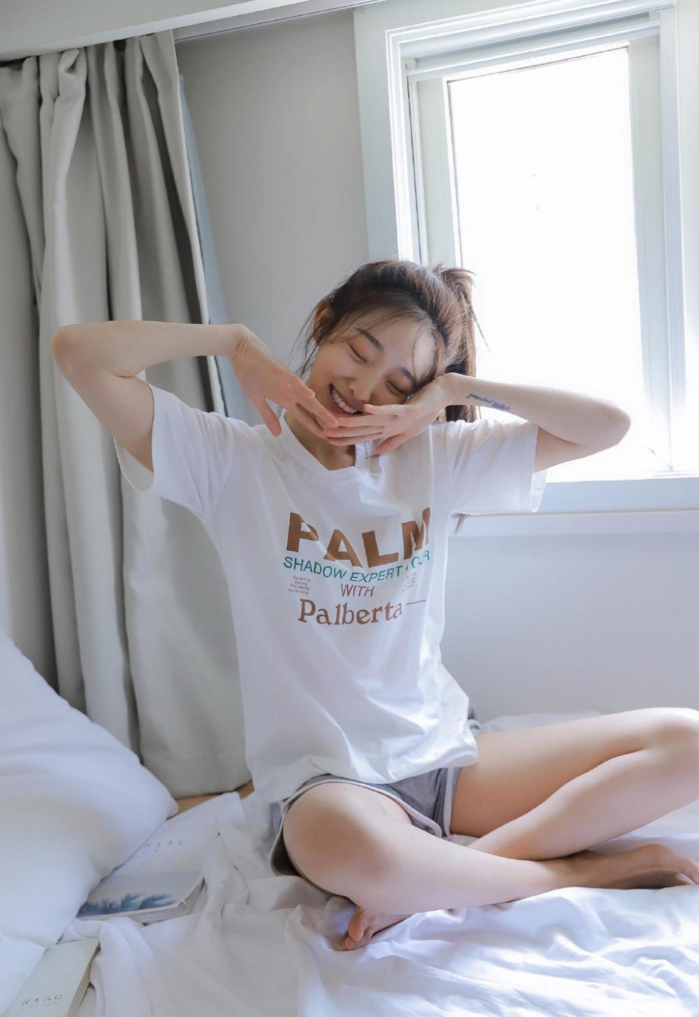 宝贝乖,让我弄一下会很舒服的....我被亲生父亲性.侵5年