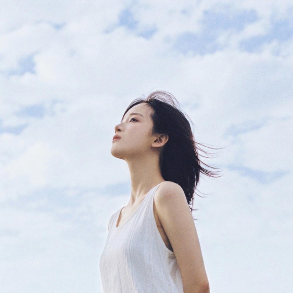 “啪啪”后，她已经疼得倒在地上痛哭