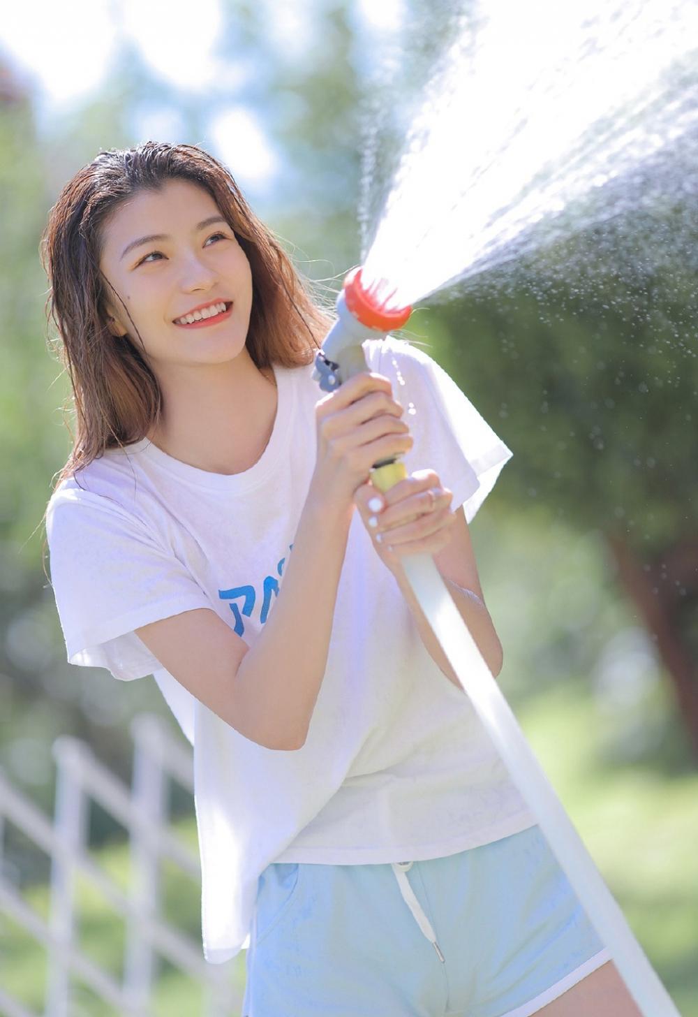 姐弟恋_我不甘心只做姐姐