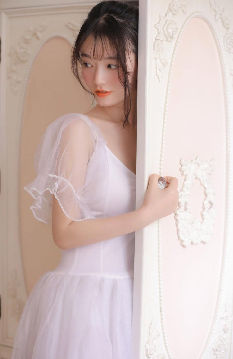 住牛棚的钦差_民间故事