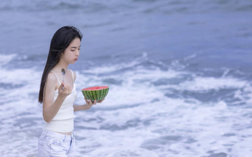 嫁到迪拜的我每天和几个女人共享一个丈夫