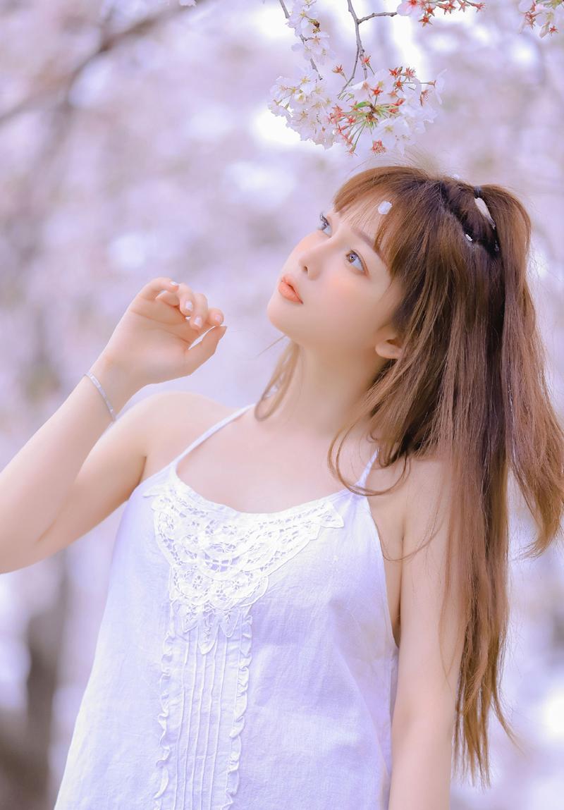 我只能笑着，被别人代替！