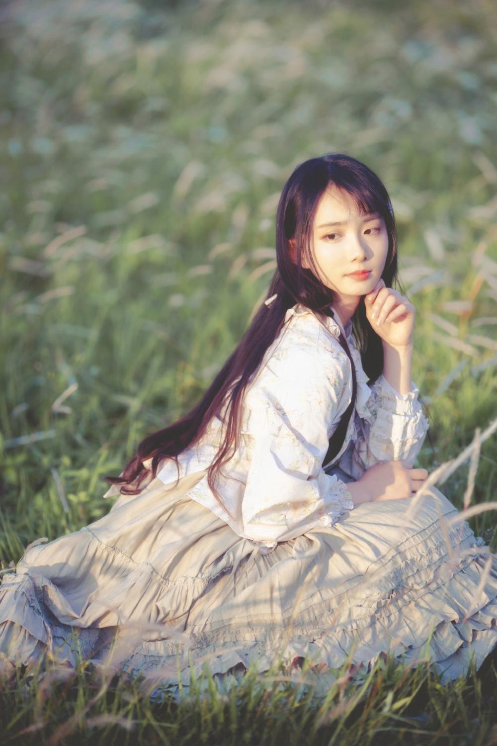 探讨：离婚后谁养谁是个问题