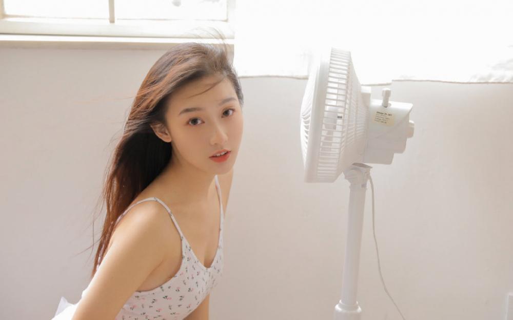 得到捧花后伴娘不要了 她真的是个奇葩