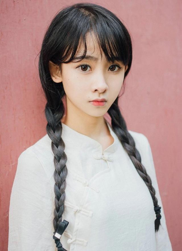 缺陷美人 尹希蓉撒娇的讨饶,可是却没有移动身子分毫(1)