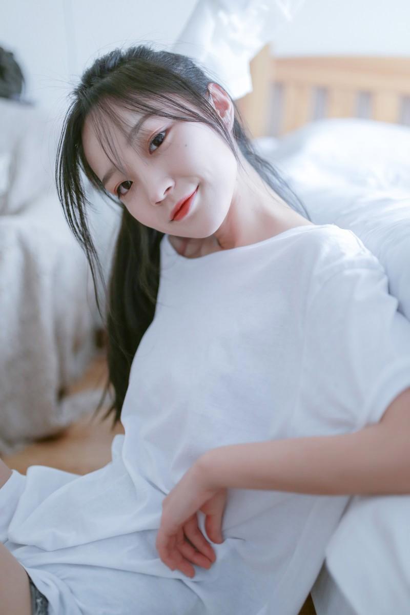 拥抱很长,思念很浅_短篇小说