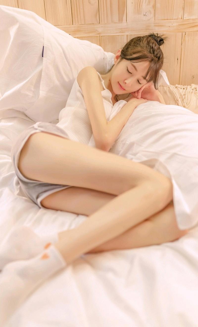 在酒吧里哥哥要了我 我和坐台女的那些事 我和坐台女的那些情事