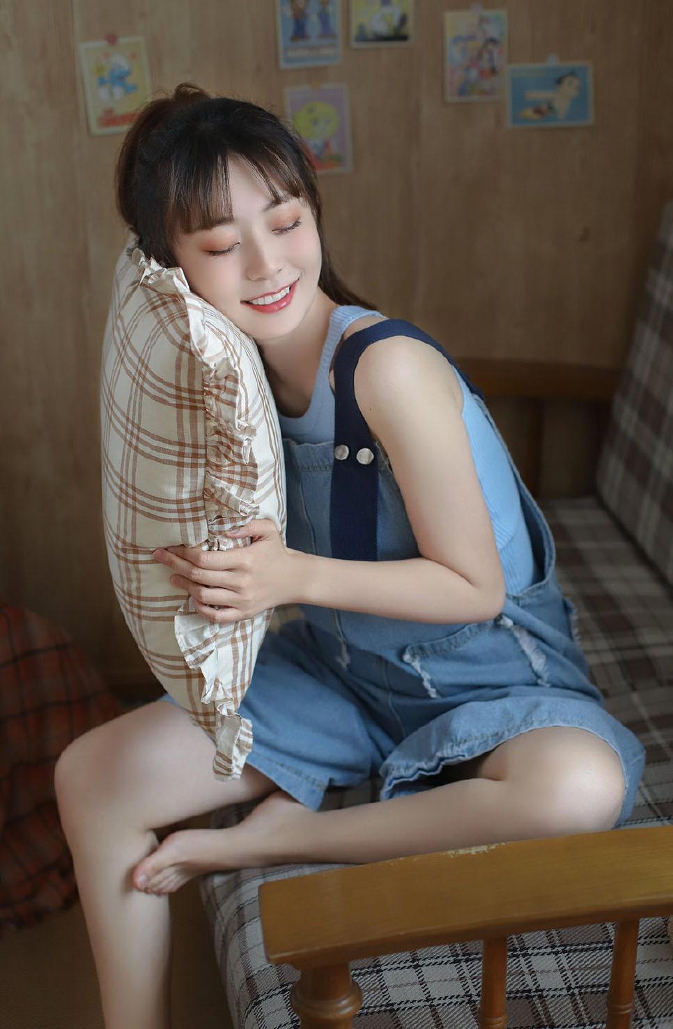 闺蜜和我男友在洗手间说我坏话 我真想和她绝交