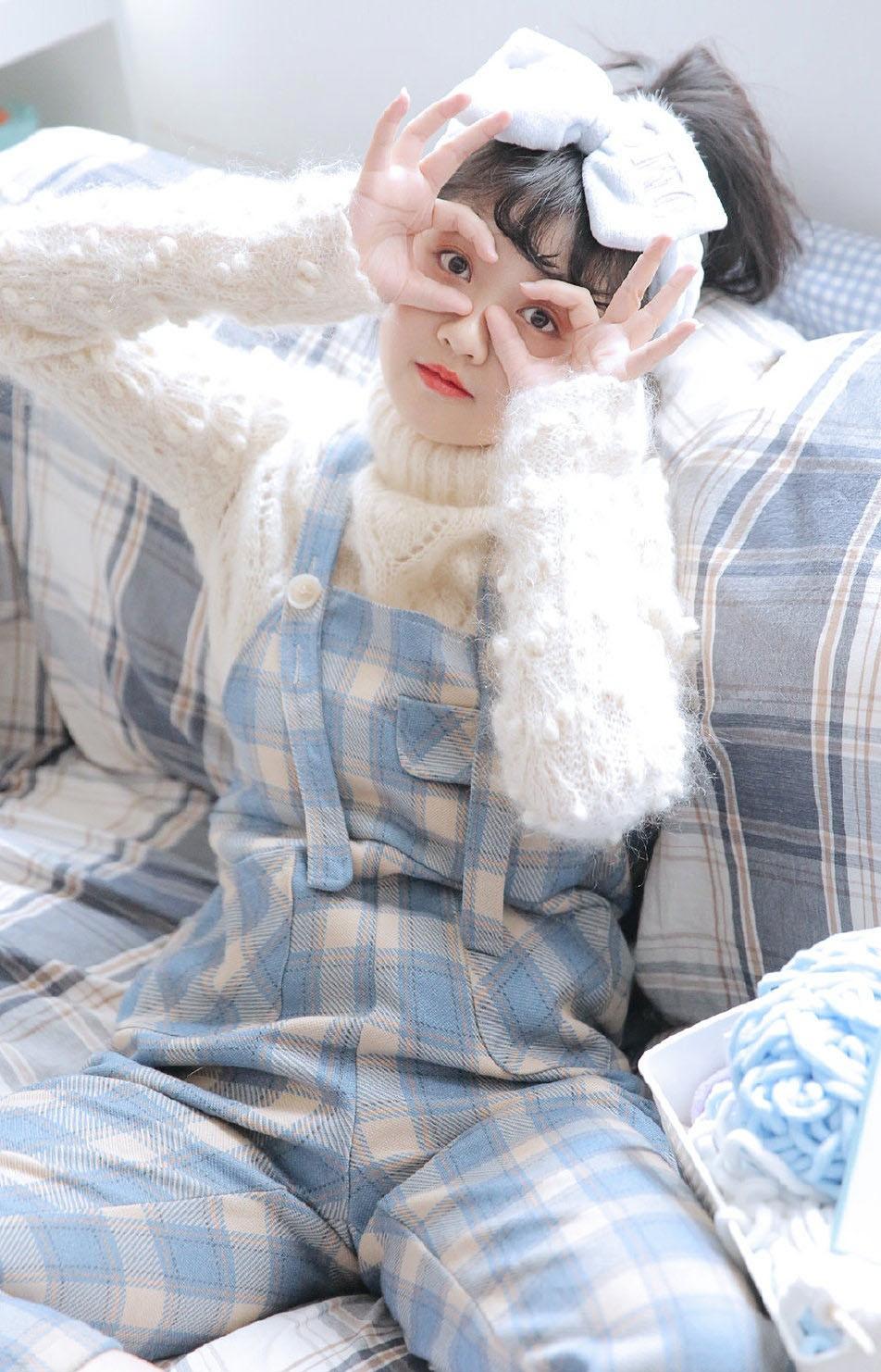 小叶蒙眼被房东陈伯干腿抬高一点舔太舒服了别停我 乳汁小说