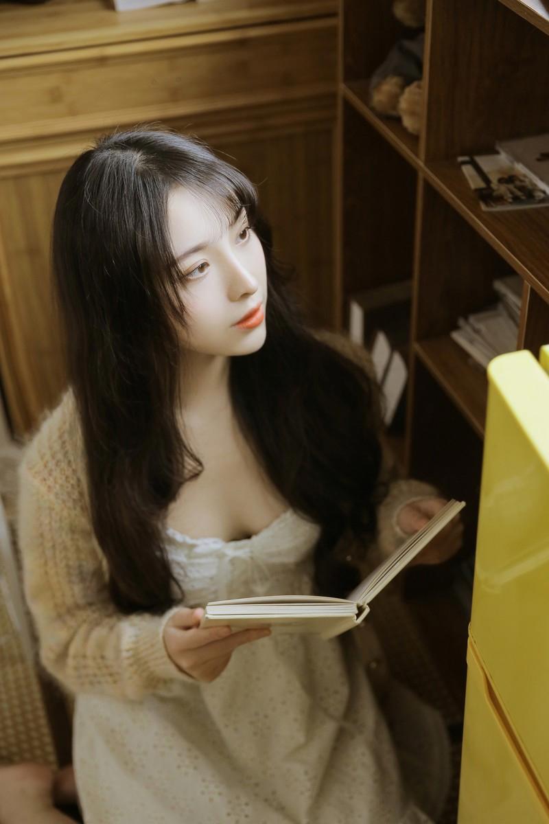 分手后,男生还偶尔会主动联系女生,这说明了什么？