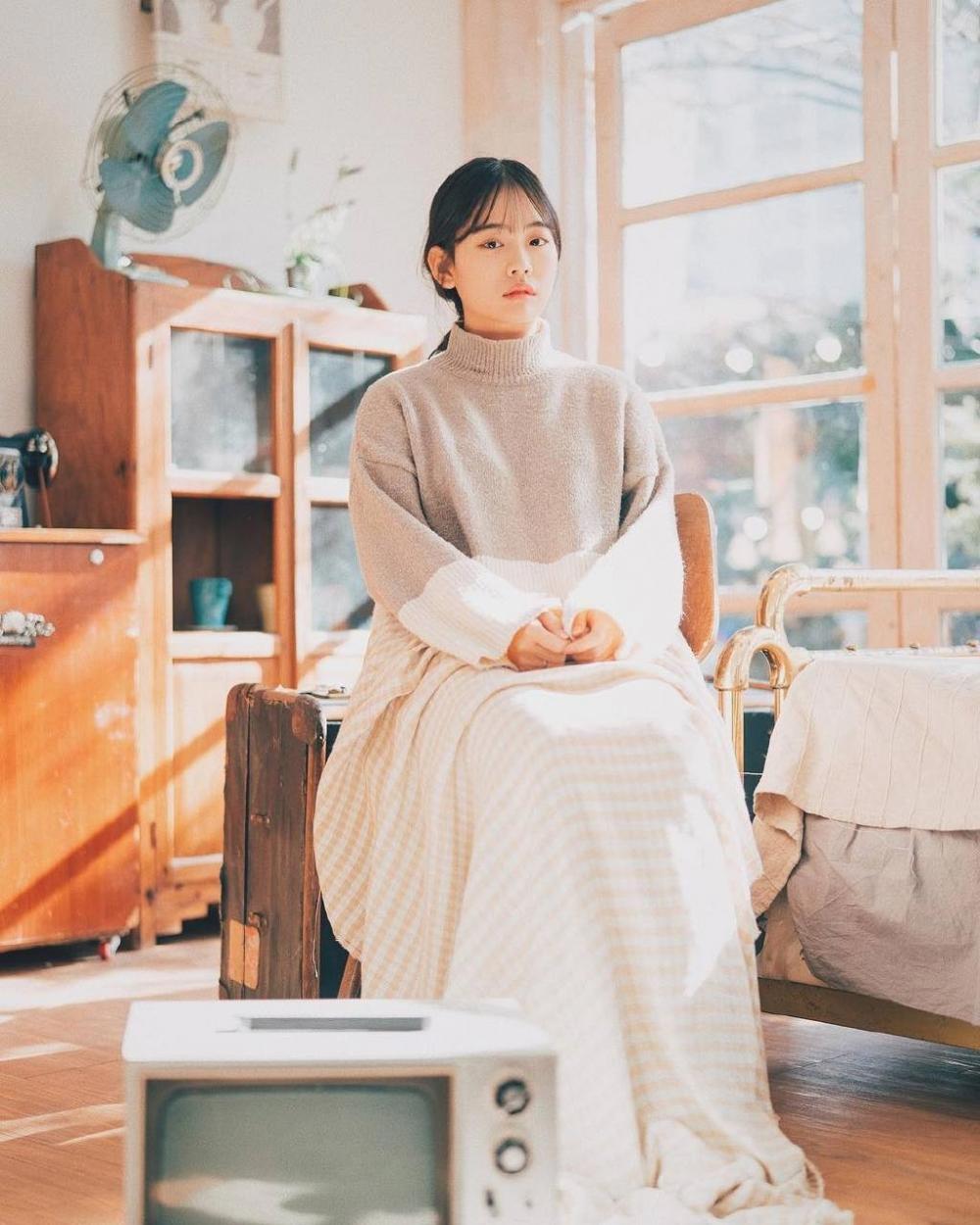 她把我的手放在她的乳房...