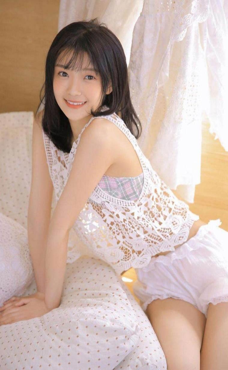 受伤的玫瑰，夜莺陪你美丽轮回
