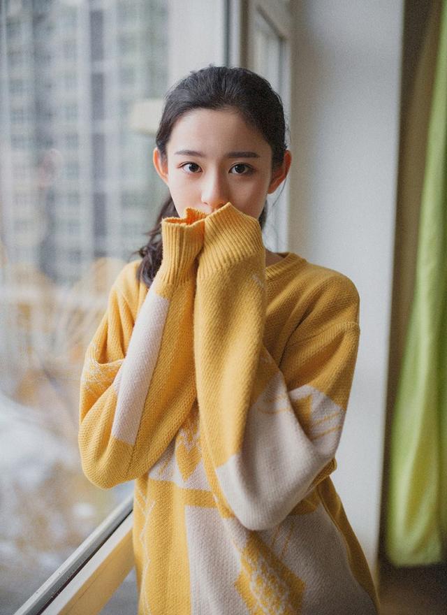 老婆孕期姨妹来帮忙,发生关系后我该把她介绍给同事吗?