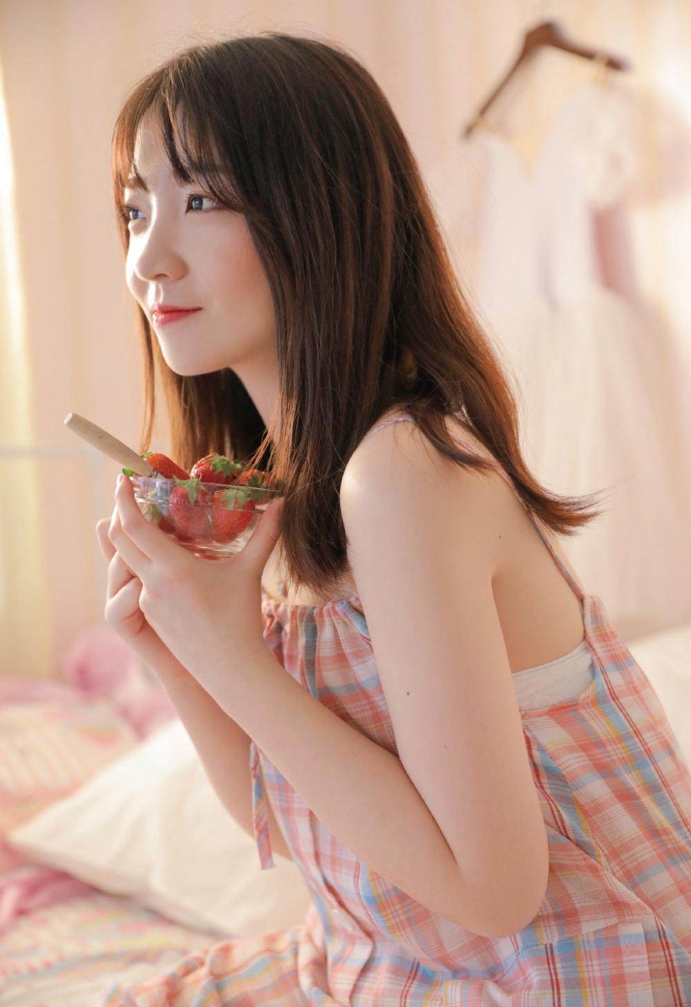 雨晨花落寄相思，且行且念且珍惜