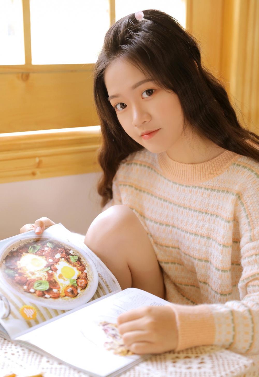 女子偷情性爱中警察敲门 最后竟然抓了女子男友