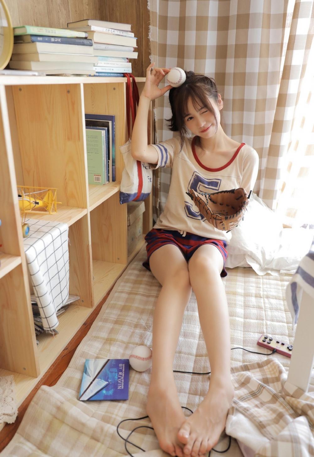 一女n男 高h 张目对日