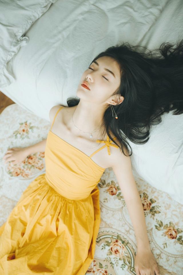 要好同事的妻子不断色诱我