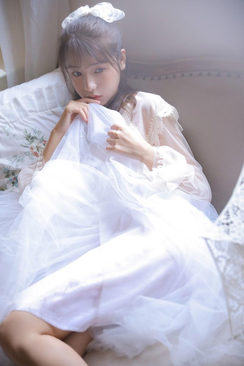 流着泪给了你我的初夜让你进入我的身体(11)