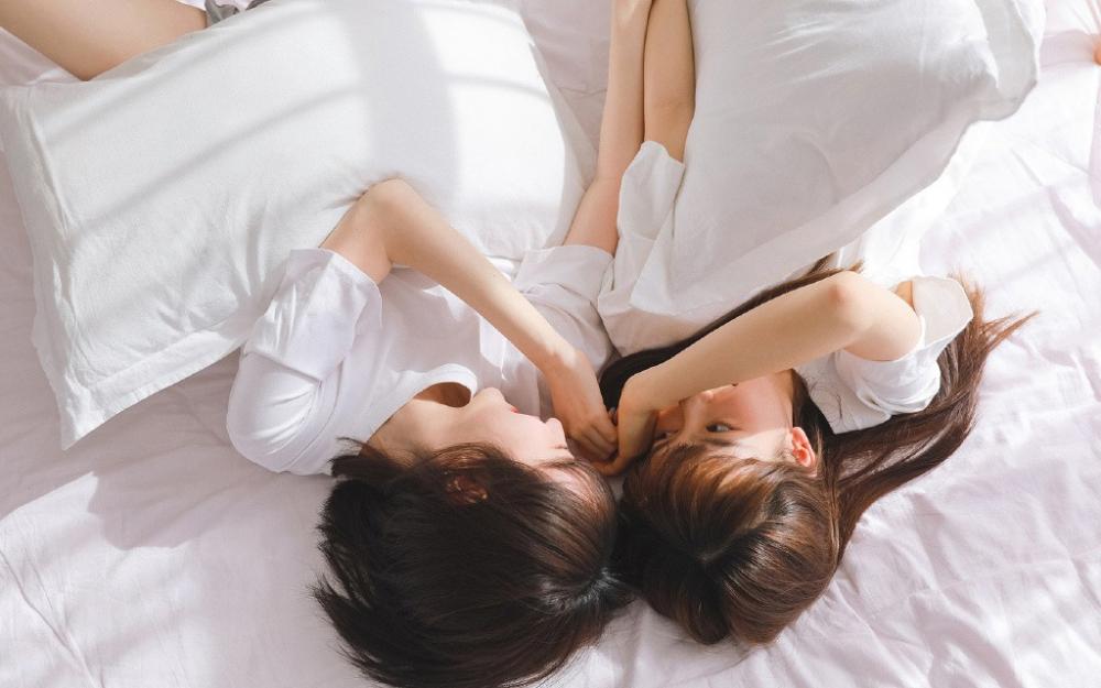 母亲的婚纱照