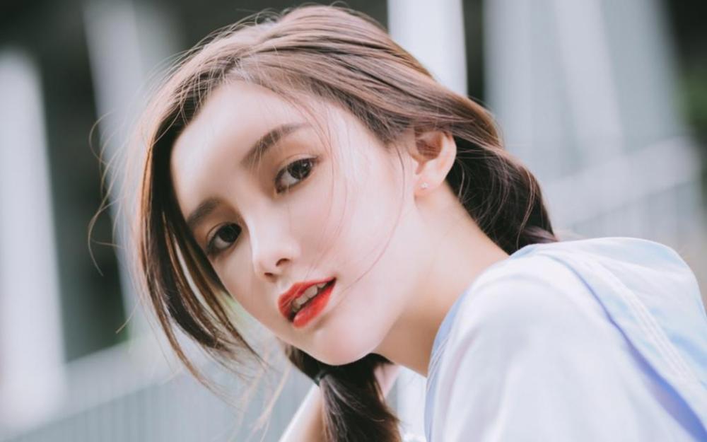 离婚少妇：目睹我与男同事偷情 女儿投入小三怀抱