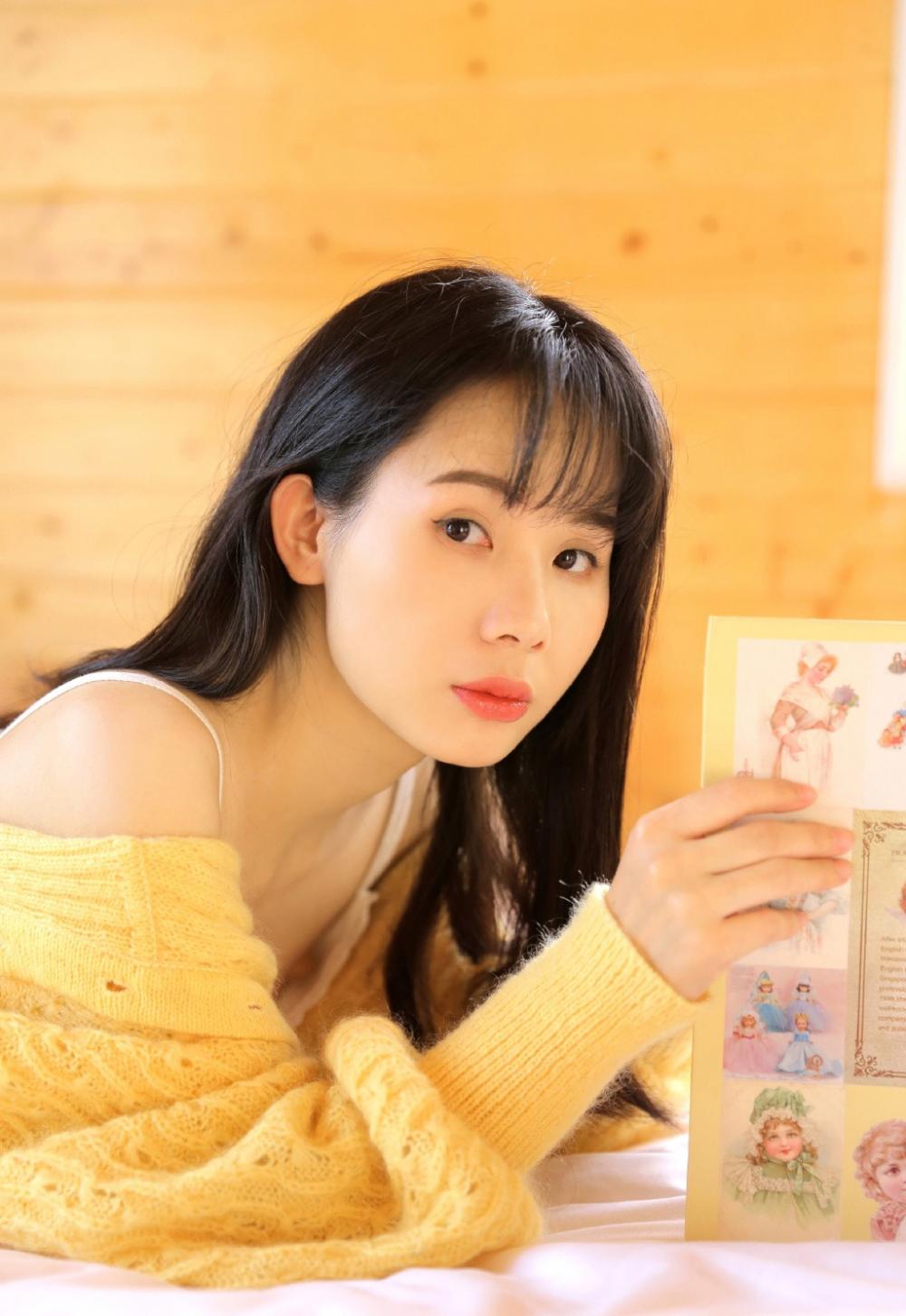 饿了吗本王这就喂饱你 她穿越到古代成了弃妃