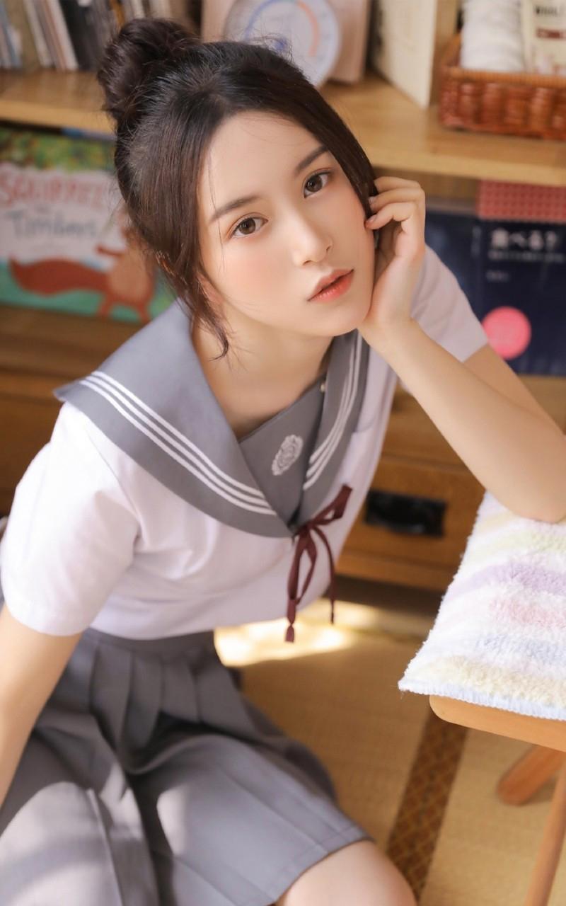 宾馆陪读妈妈喝多 陪读妈妈的默许图片 高考后和妈妈那个