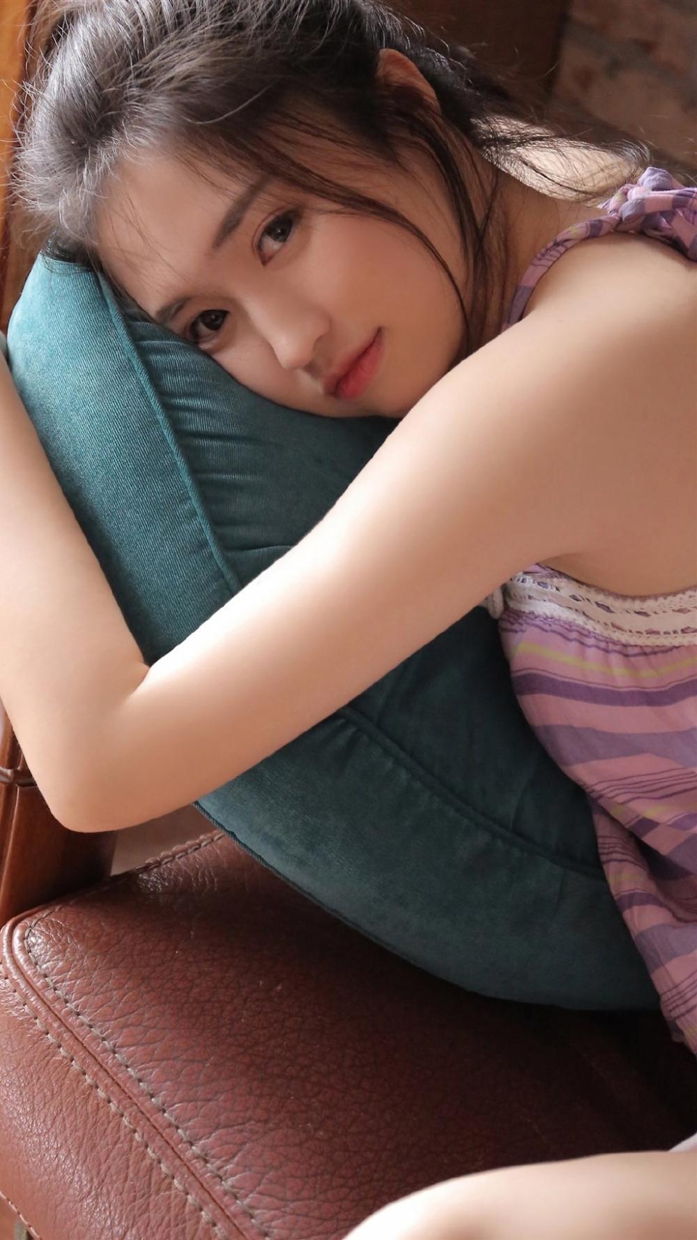 偷吃成功后，他扇我是一个小荡妇