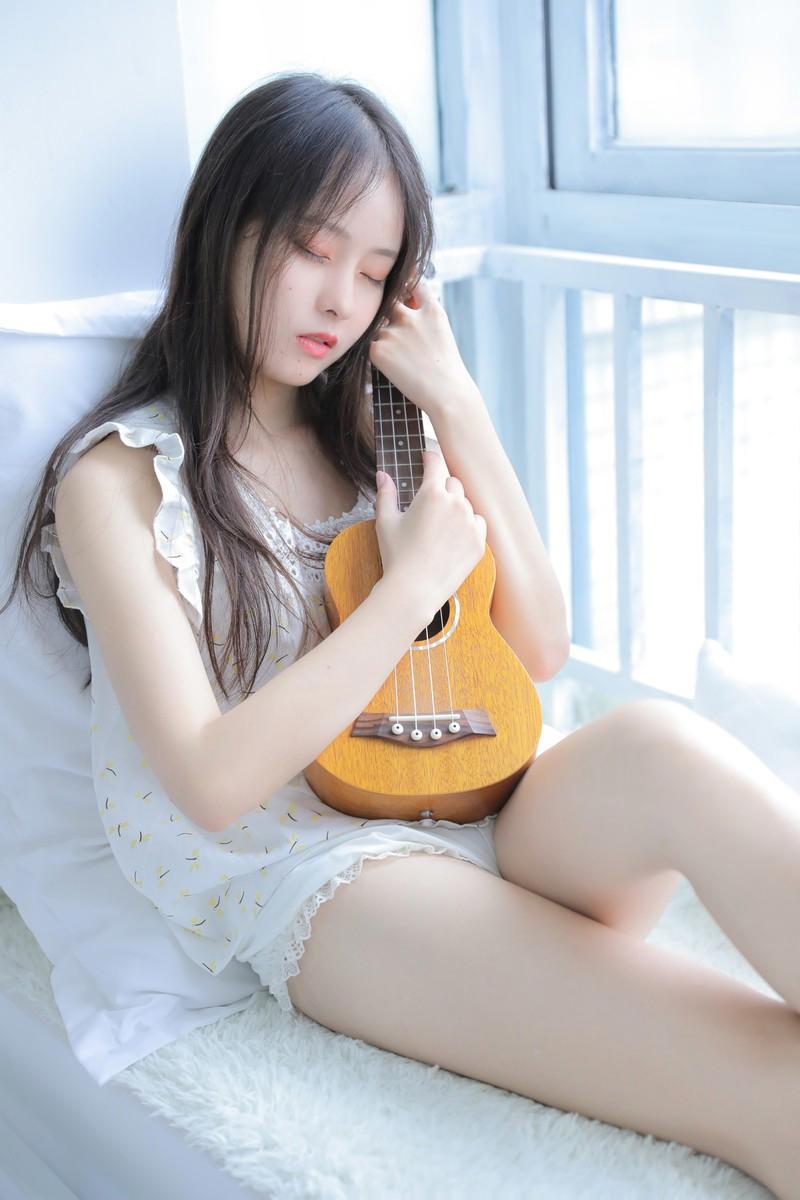 我无法承受老师的性骚扰