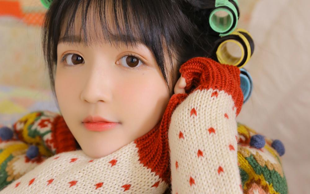 8名男孩先后多次侮辱两名女青年