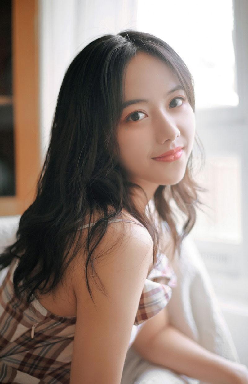 口述:老婆怀孕后身材走样 我爱上了女同事 宝贝张开腿让我亲你