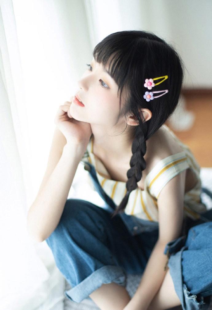 我献身富豪过着妻妾同室的生活