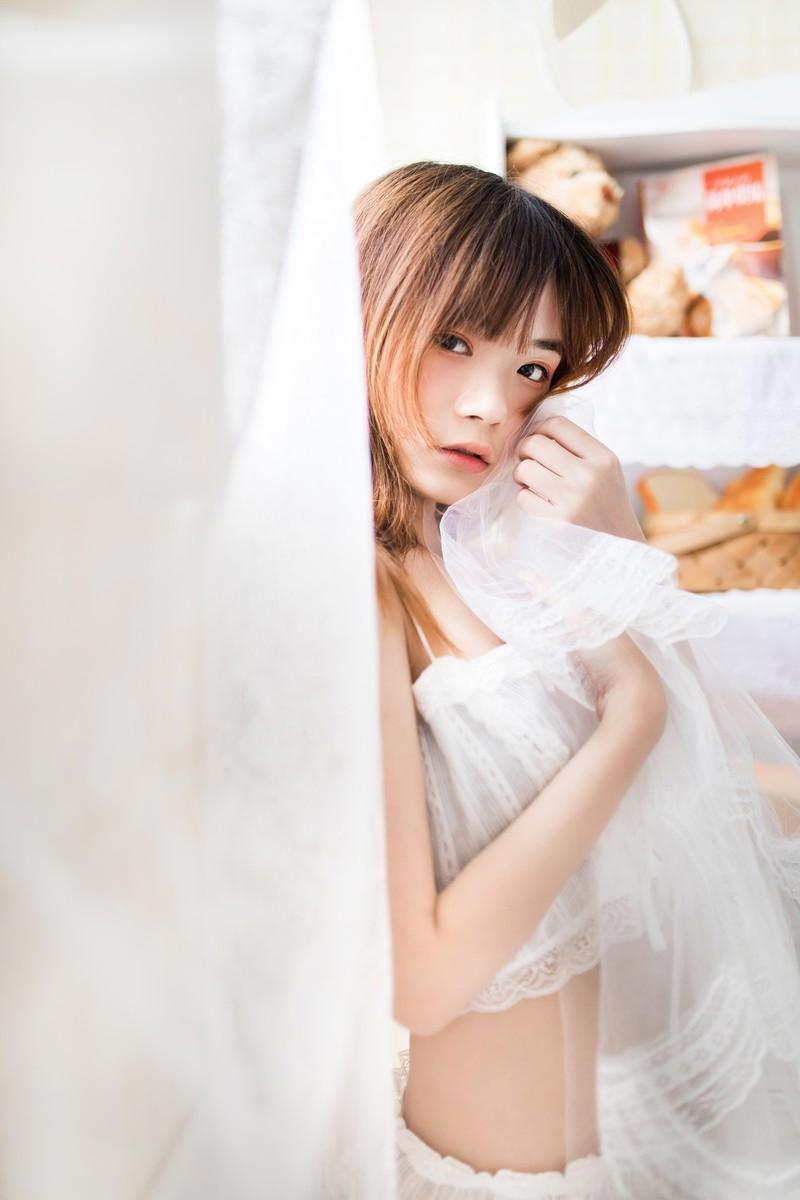 安全老婆竟跟野男人滚在一起