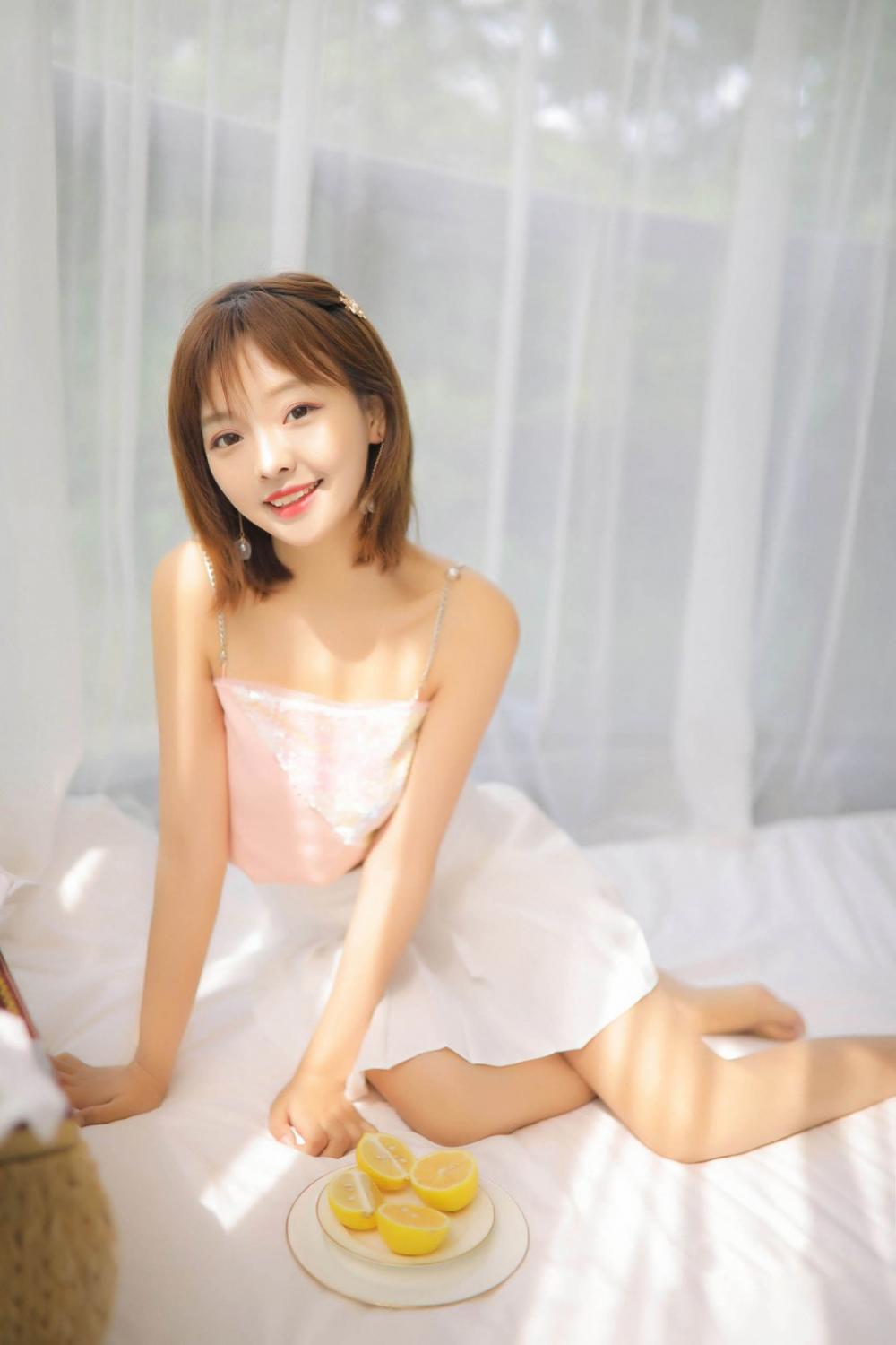白纸上的黑点