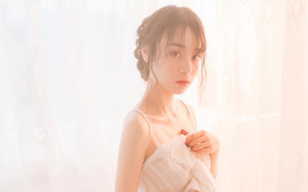进入女生的第一次紧密接触，男生们都在想什么？