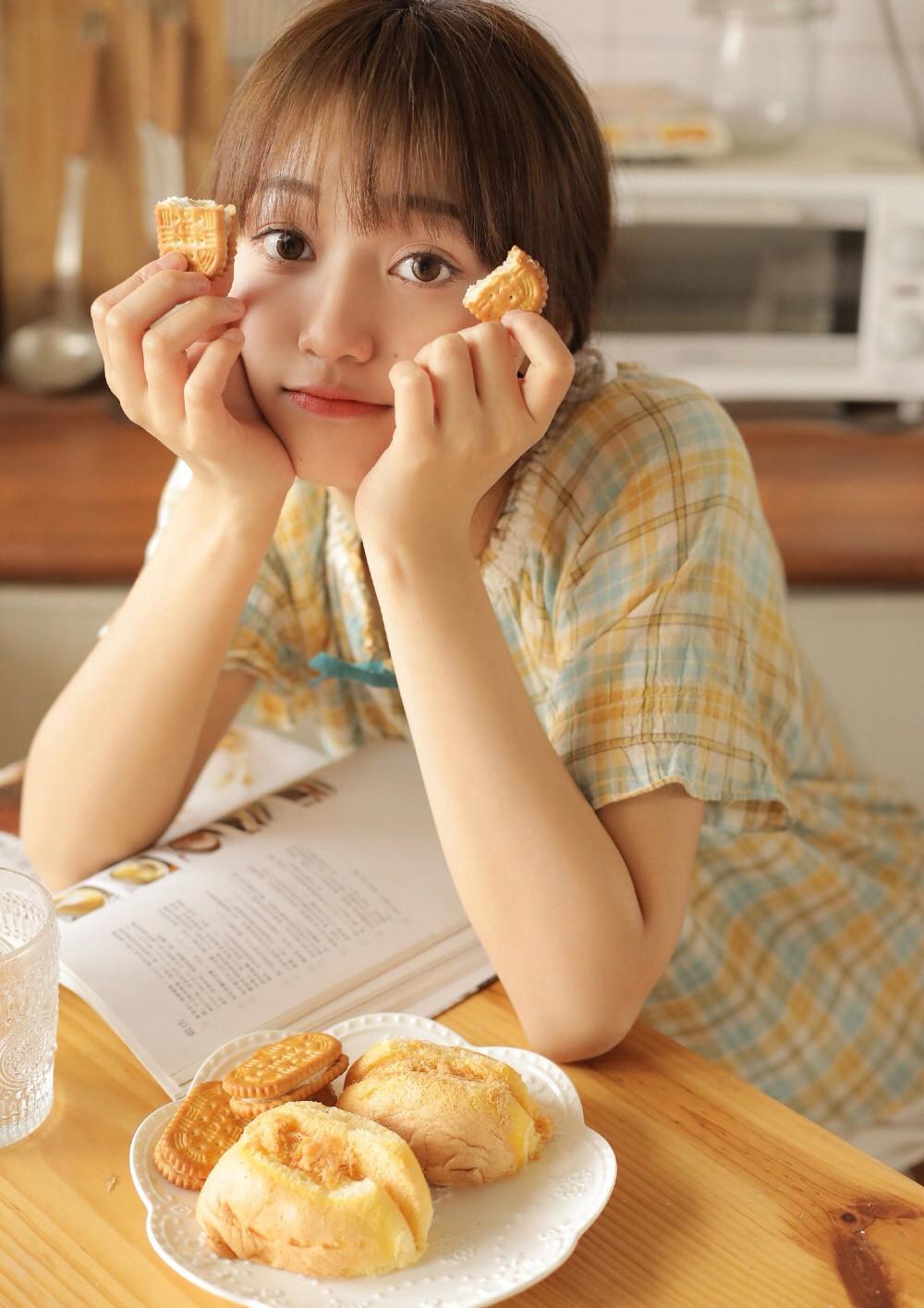 寂寞少妇趁老公出差和装修工人上床