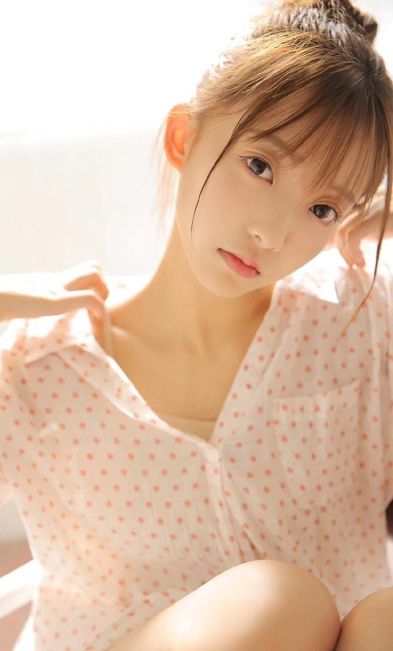 我与影楼25岁绝美老板娘欲罢不能的性事