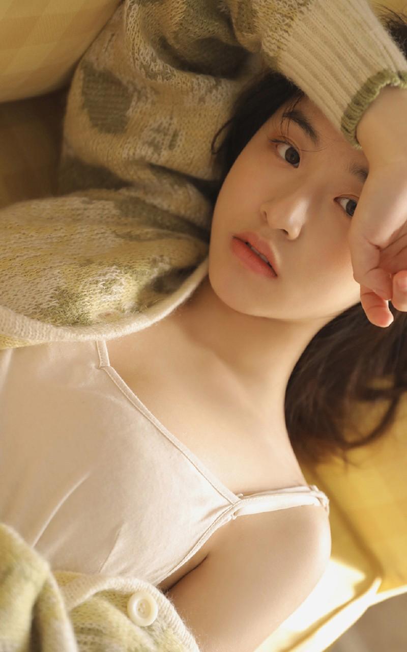 请细细地看看春天