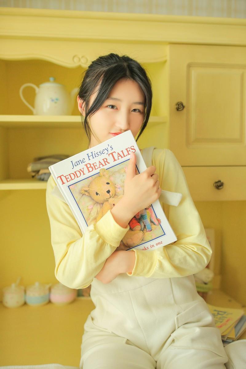 玫瑰之吻_侦探故事