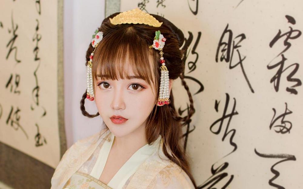 这俗世间最平凡的一对情侣