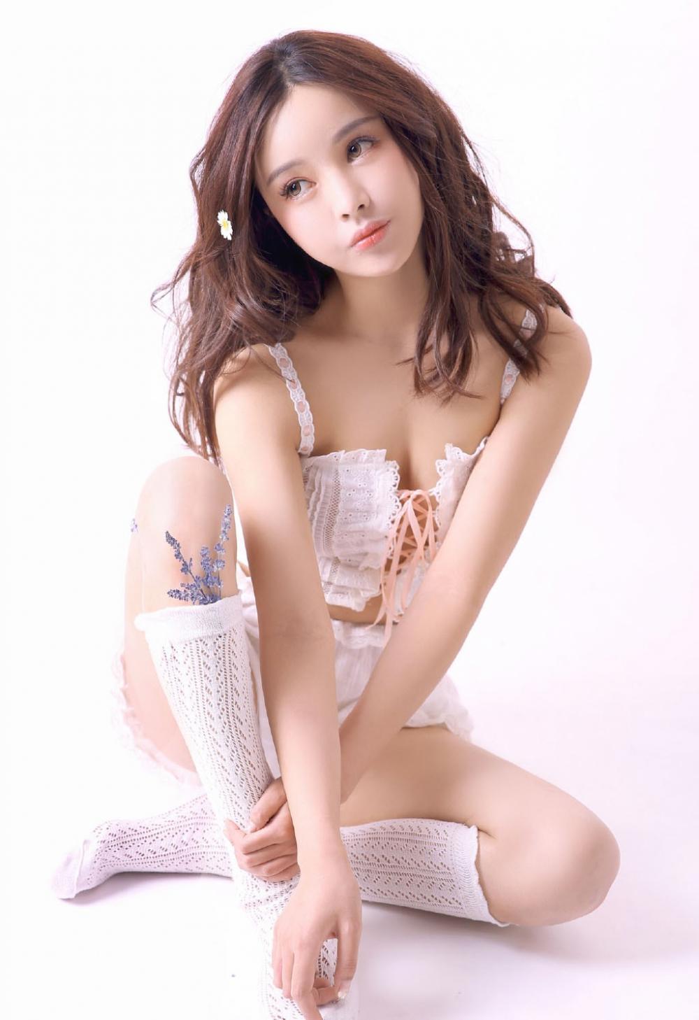 灵异奇谈:诡异撑着红伞女人的诅咒