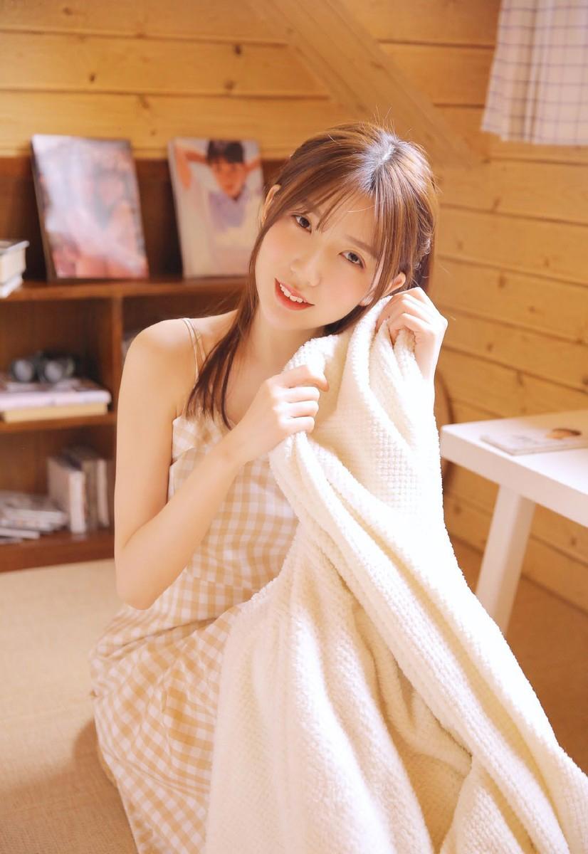 婚后第3天，老婆在厨房偷情