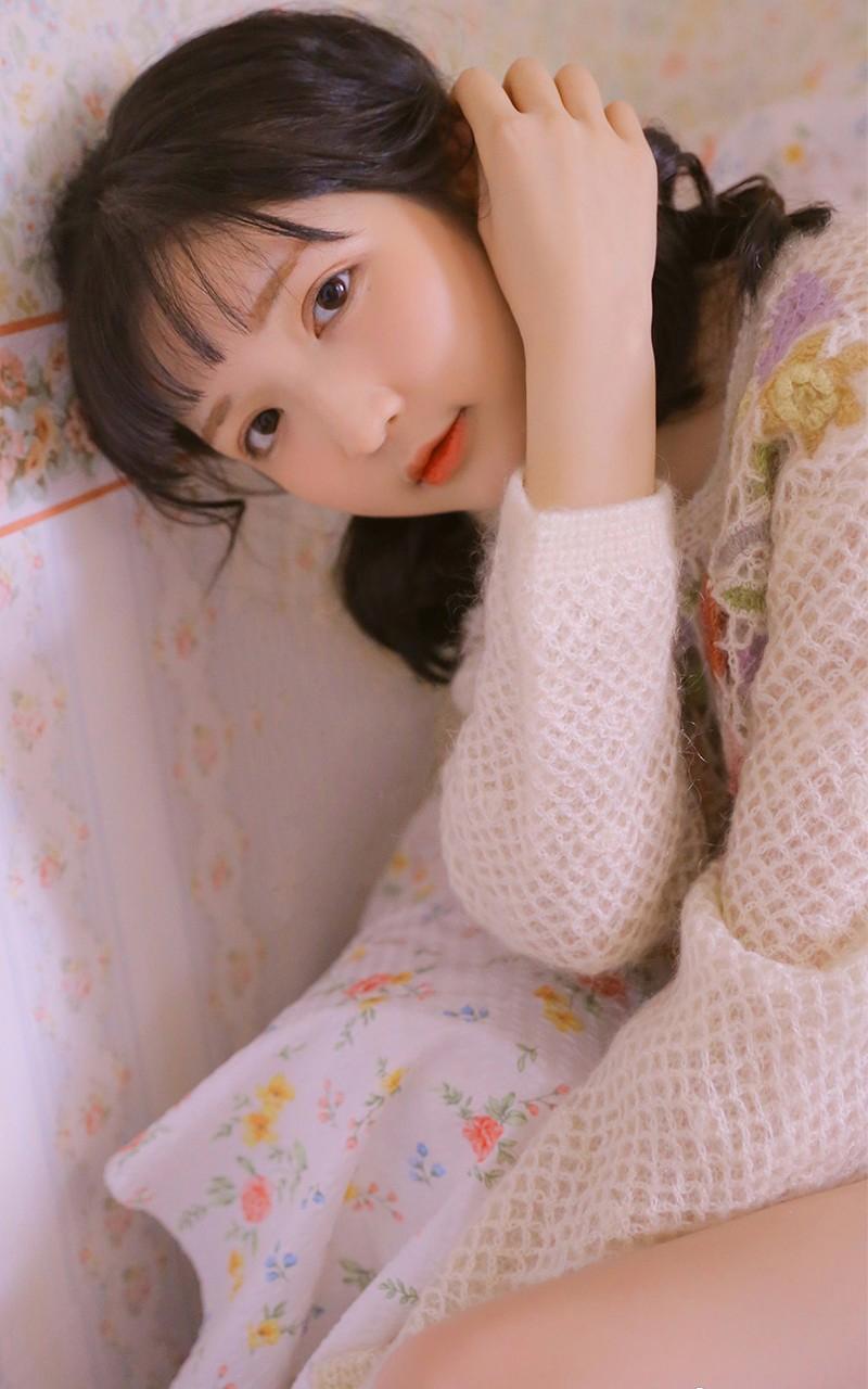 我和老板在他办公室做 为了升职我把我的老婆献给了张行长